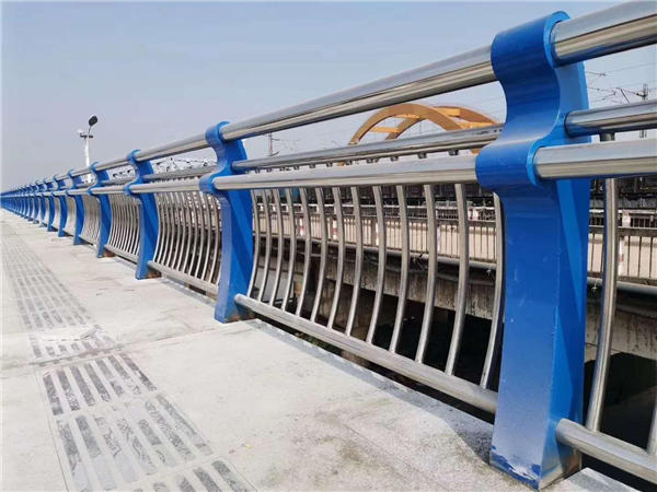 庆阳304不锈钢复合管护栏的生产工艺揭秘